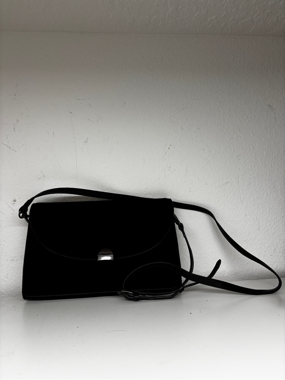 Sorial Black Shoulder Bag with Silver Clasp